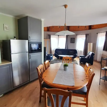 Pannonia Apartman Esztergom Chambre photo